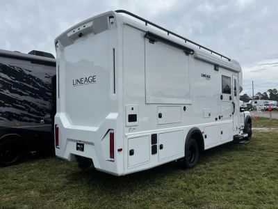 2026 Grand Design LINEAGE SERIES F - Photo 37