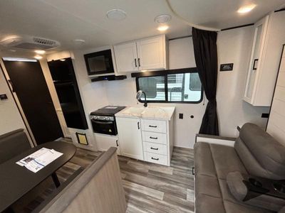 2026 Jayco Jay Flight SLX - Photo 11