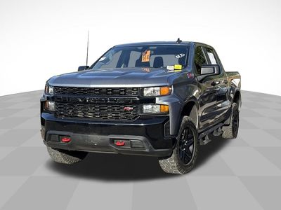 2021 Chevrolet Silverado 1500 Custom Trail Boss in Satin Steel Metallic — front three-quarter view