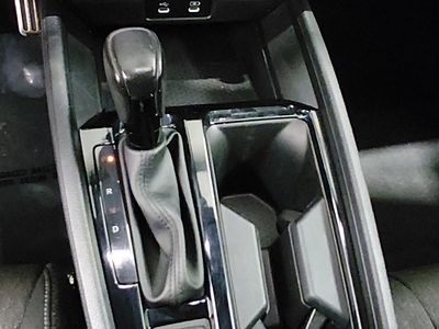2024 Honda Accord Hybrid — photo 13 view