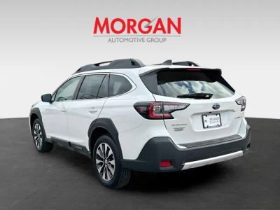 2025 Subaru Outback — detail view