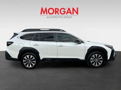2025 Subaru Outback — photo 8 view