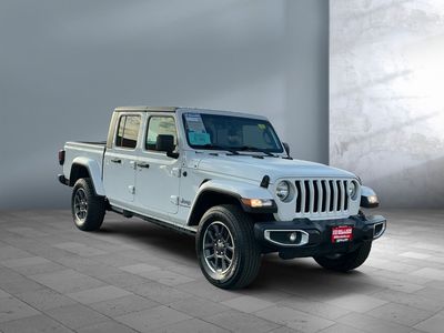 2023 Jeep Gladiator - Photo 2