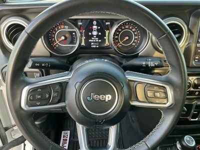 2023 Jeep Gladiator - Photo 13