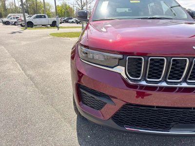2026 Jeep Grand Cherokee — photo 9 view