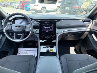 2026 Jeep Grand Cherokee — photo 27 view