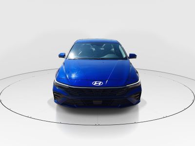 2024 Hyundai Elantra - Photo 2