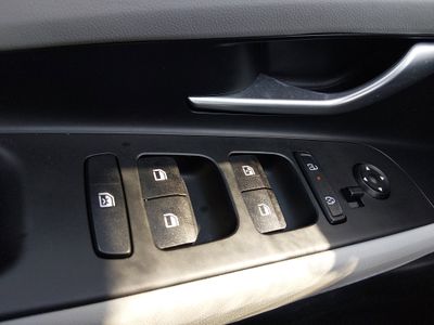 2024 Hyundai Elantra - Photo 18