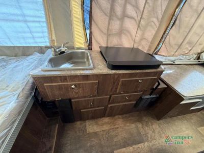 2018 Forest River RV Rockwood — photo 17 view