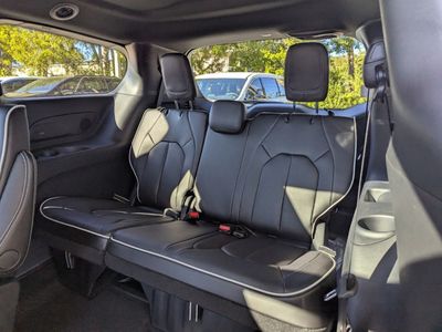 2026 Chrysler Pacifica - Photo 7
