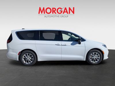 2026 Chrysler Pacifica - Photo 5