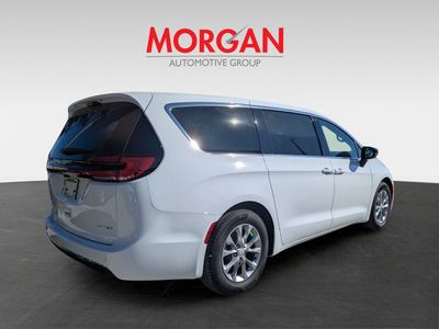 2026 Chrysler Pacifica - Photo 3