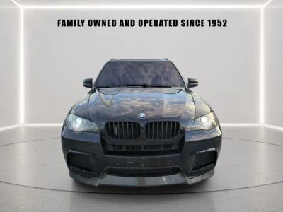 2010 BMW X5 M — detail view