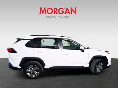 2025 Toyota RAV4 - Photo 9