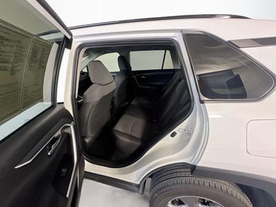 2025 Toyota RAV4 - Photo 27