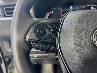 2025 Toyota RAV4 - Photo 17