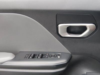 2025 Kia K4 — photo 17 view