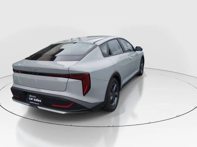 2025 Kia K4 — photo 7 view