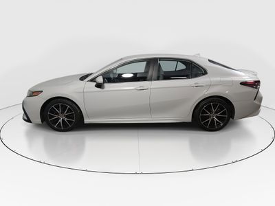 2023 Toyota Camry - Photo 4