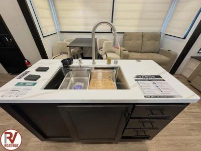 2027 Forest River RV Sabre — photo 20 view