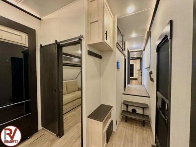 2027 Forest River RV Sabre — photo 31 view