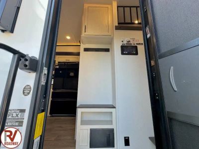 2027 Forest River RV Sabre — photo 10 view