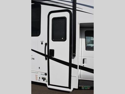 2026 Coachmen RV Freelander - Photo 18