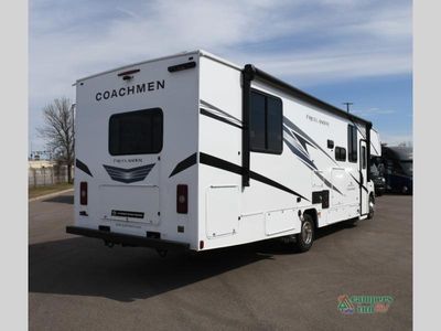 2026 Coachmen RV Freelander - Photo 3