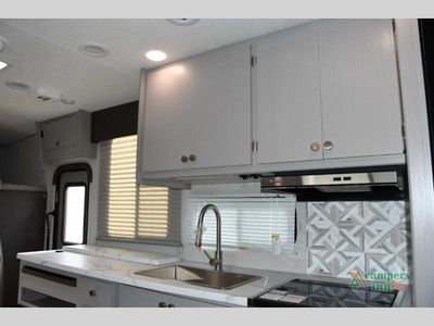 2026 Coachmen RV Freelander - Photo 35