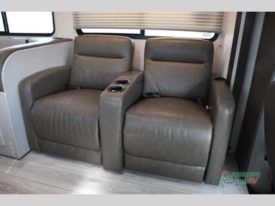 2026 Coachmen RV Freelander - Photo 26