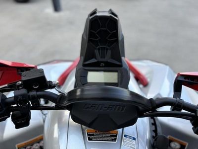 2026 Can-Am Renegade X mr 1000 R Hyper Silver & Legion Red - Photo 11