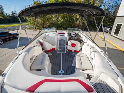 2007 Regal Sport Boat 2400 Bowrider - Photo 8