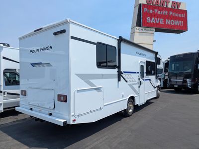 2026 Thor Motor Coach Four Winds — photo 9 view