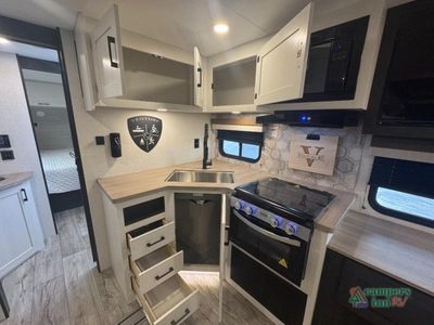 2026 Venture RV Sienna - Photo 33