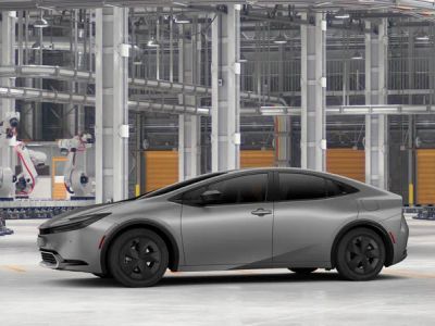 2026 Toyota Prius Plug-in Hybrid - Photo 3