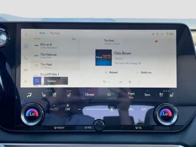 2026 Lexus RX — photo 33 view