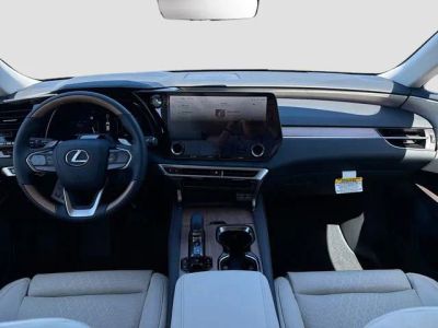 2026 Lexus RX — photo 17 view