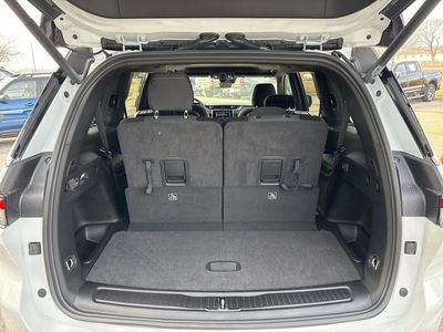 2026 Jeep Grand Cherokee L - Photo 4