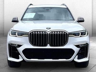 2021 BMW X7 — side profile view