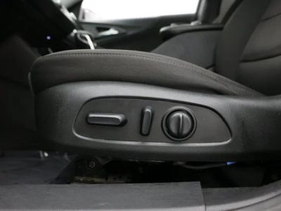 2021 Chevrolet Malibu — photo 13 view