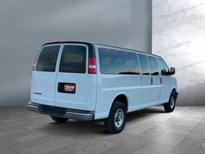 2024 Chevrolet Express Passenger - Photo 3