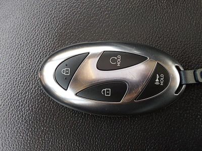 2024 Hyundai Elantra - Photo 15
