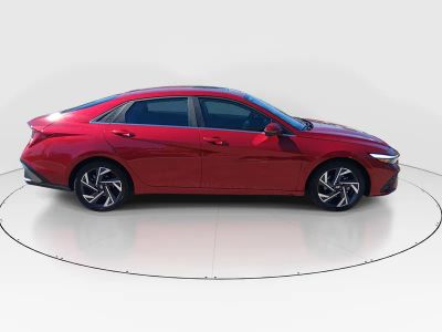 2024 Hyundai Elantra - Photo 8