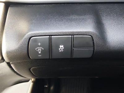 2024 Hyundai Elantra - Photo 13