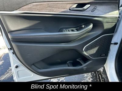 2022 Jeep Grand Cherokee L Limited - Photo 14