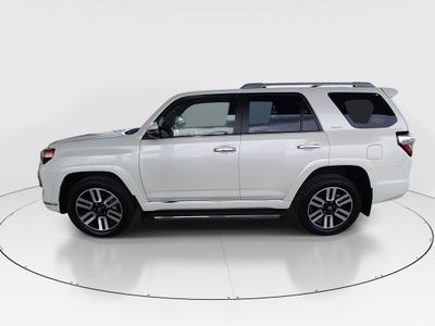 2023 Toyota 4Runner - Photo 4