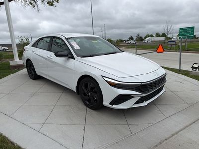 2026 Hyundai Elantra Hybrid — photo 7 view