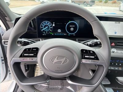 2026 Hyundai Elantra Hybrid — photo 21 view