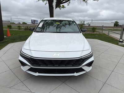 2026 Hyundai Elantra Hybrid — photo 8 view