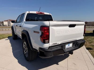 2025 Chevrolet Colorado - Photo 3